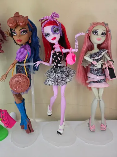 Monster high ( leia o anúncio)