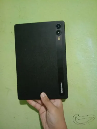 Tablet semi-novo muito bom