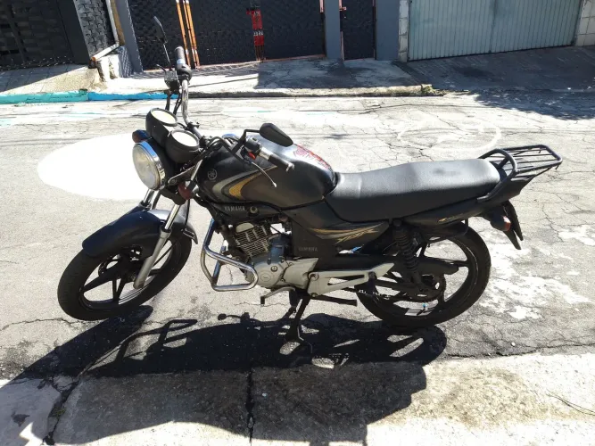 Vendo Moto YBR 125 E