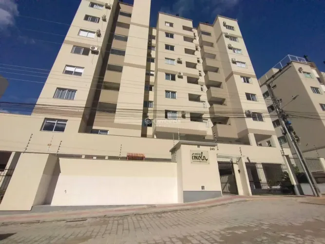 Apartamento dois dormitórios no Pedra Branca.