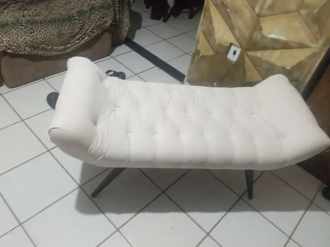 Sofá tipo divã