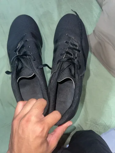 Chuteira Adidas original society