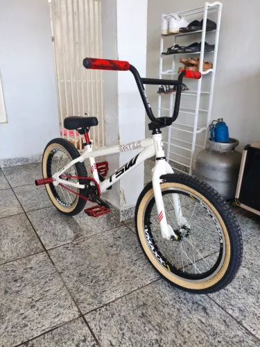 Bicicleta BMX