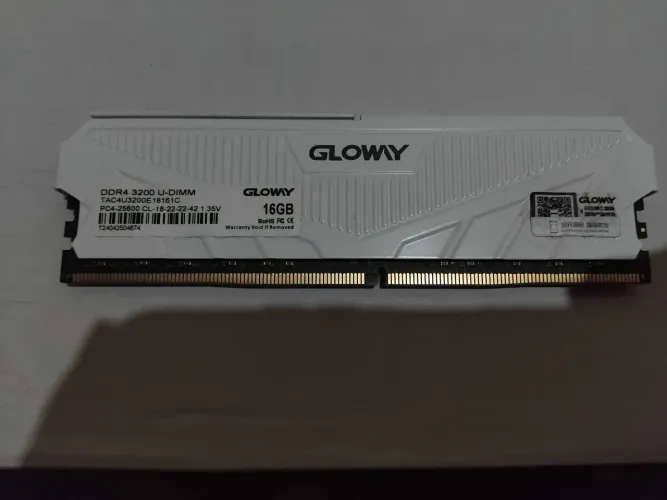 Memória RAM DDR4 16GB 3200Mhz Gloway 