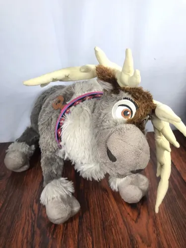 Pelúcia Sven da Frozen Disney