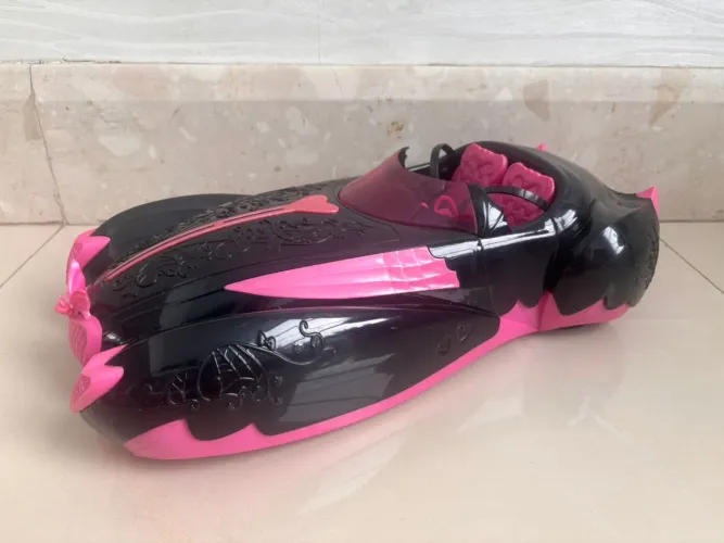 Carros de boneca Monster High