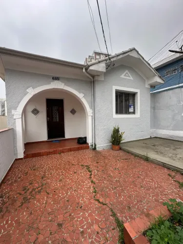 Casa para alugar chacara inglesa com 3 doemitorios 1 banheiro 1 sala