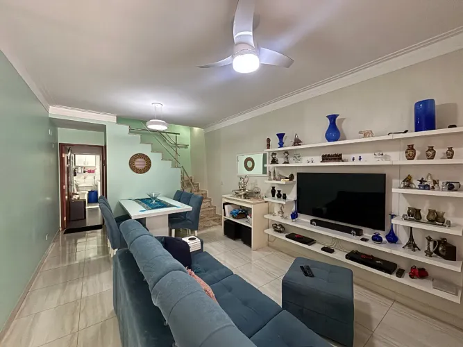 Casa para venda em Vila Gumercindo com 3 quartos, sendo 1 suíte, 88m²