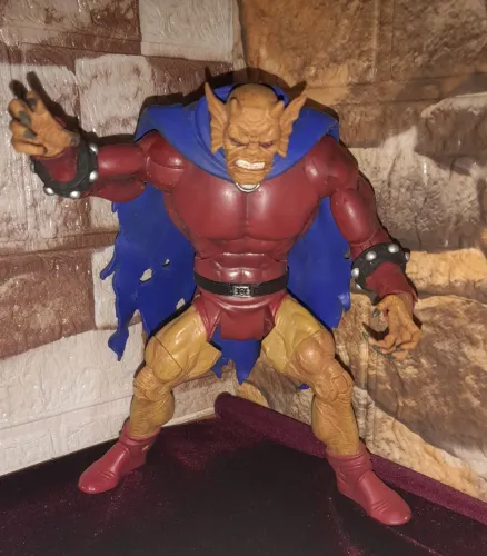 DC Universe Classics Series 1 - Etrigan | Figura de Ação | Boneco Articulado de 17cm |