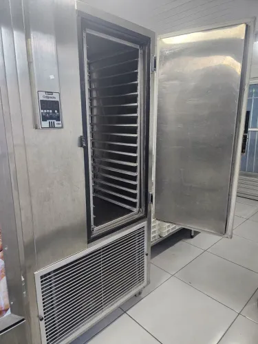 Ultra congelador UCC40