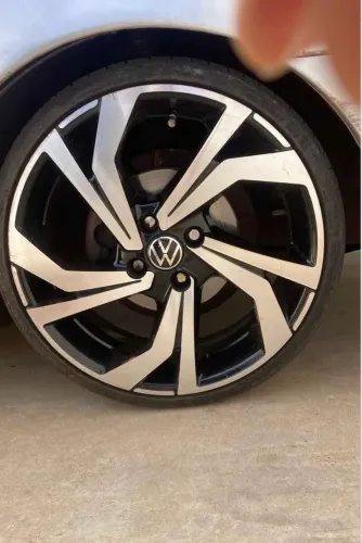 Vendo rodas 17 jetta GLI pneus 185/35