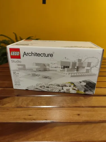 LEGO Architecture Studio 21050 - 1210 Peças (Novo / Peças Lacradas)