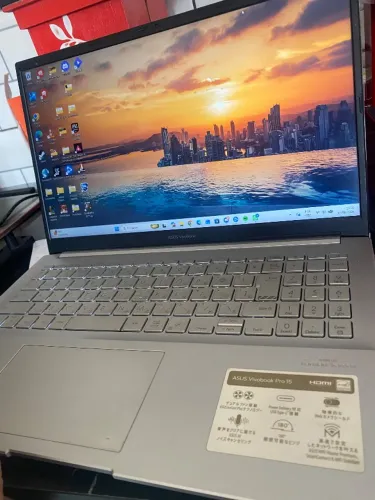 Notebook asus vivobook japones de alta performance