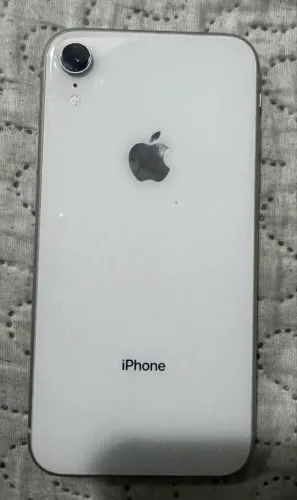 iPhone XR - LEIA