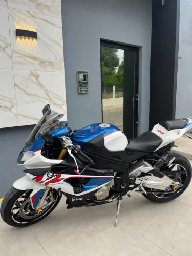 Moto extra 