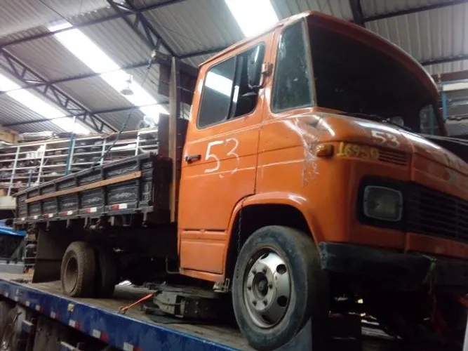 Sucata MB 608 1973 (Venda de Peças Avulsas)