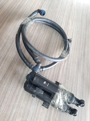 Esguicho do farol Audi A1 Usado original Semi novo 