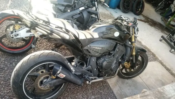Sucata de moto para retirada de peças CB 600f hornet 2012