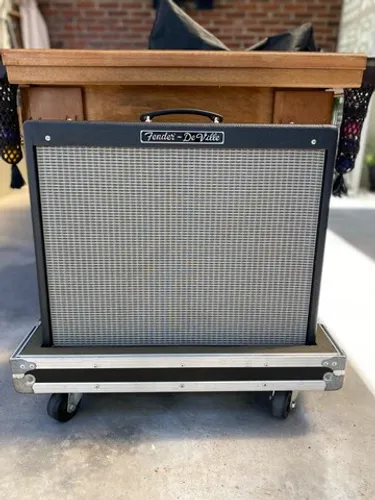 Amplificador Fender Deville 212