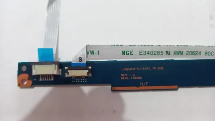 Placa Botão Touchpad Sansung Np270 P/n Ba92-11820a - 1084