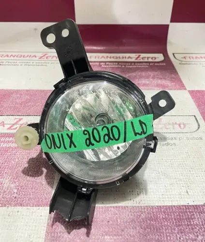 Farol Milha Direito Onix 2020/ **C/ Avaria na Garra