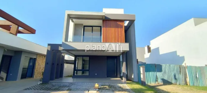 Casa em Condomínio Central Square à venda, com 158,41m², 3 quartos 3 suítes - Passo das Pe