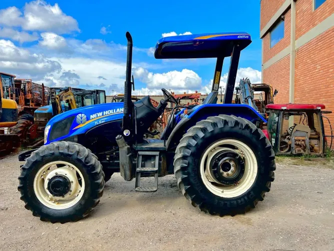 Trator New Holland TL 5.60 