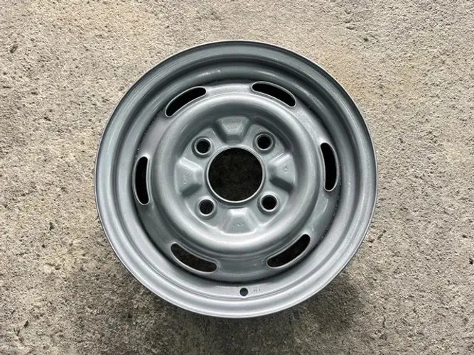 Roda de Ferro 14 Brasília Fusca VW 4x130 R$499 / Roda de Ferro Brasília Aro 14 Original VW
