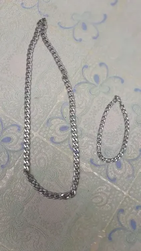 L8Conjunto corrente e pulseira masculina