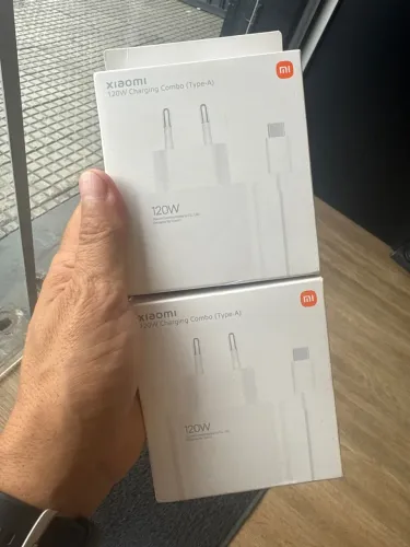 Vendo Carregador xiaomi Original Turbo 120W Completo