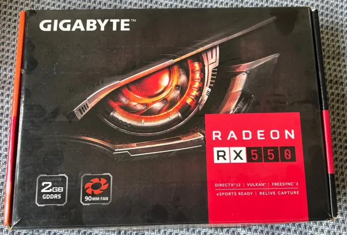 Placa de Vídeo Gigabyte Radeon RX 550 2GB GDDR5