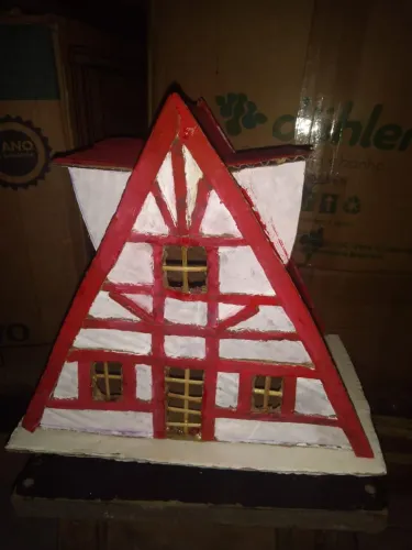 Casinha média de led artesanal*nova*!