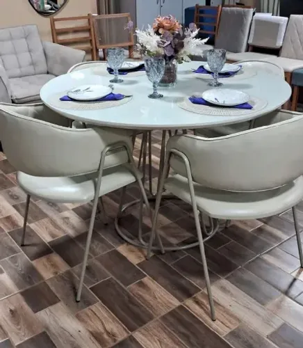 MESA RUBI LUXUOSA C/CADEIRAS VENEZA R$2699,90 Á VISTA PAGA SOMENTE NA ENTREGA EM ATÉ 12x