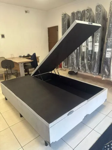 Base baú Bi partido Queen $1,100