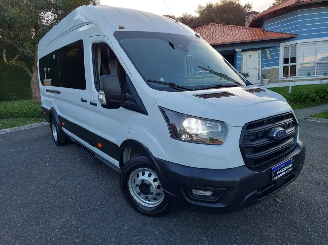 Ford Transit Minibus 18+1 Top de Linha Novíssima 22/22 Bx Km