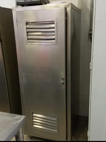Armário Crescimento para Pão doce - INOX - 18 Assadeiras 
