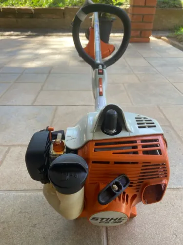 Roçadeira STIHL FS 38 - Ótimo Estado