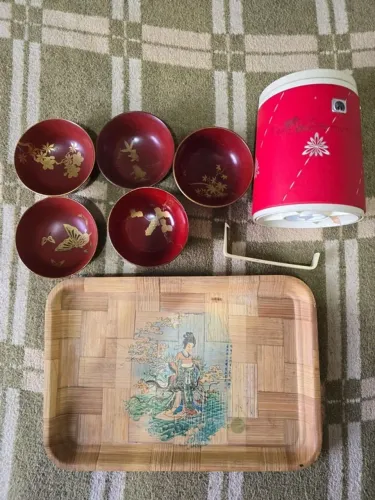 Kit antigo Japonês de chá, 5 cumbucas, 1 garrafa térmica e 1 bandeija - leia o anuncio