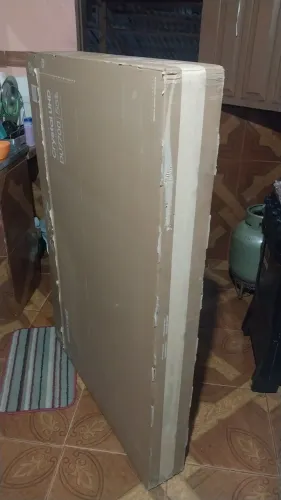 Caixa de TV de vazia de 55 polegadas