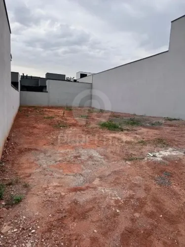 Terreno Pronto para Construir em Condomínio