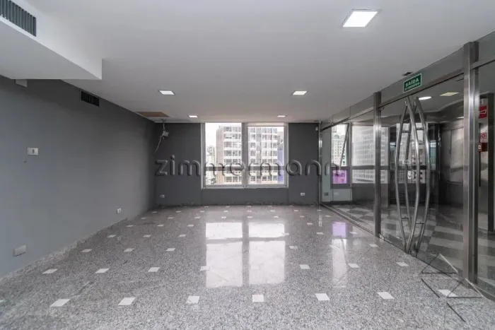 CONJUNTO COMERCIAL JARDIM EUROPA 2 VAGAS