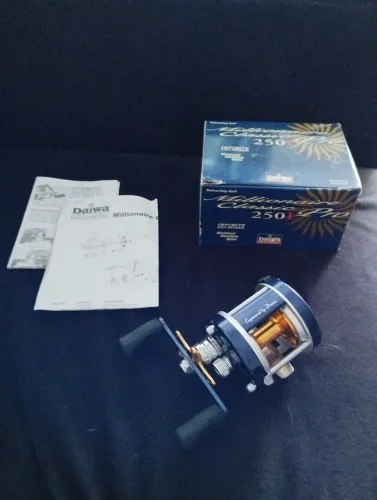 Carretilha Daiwa Millionaire Classic Pro 250L