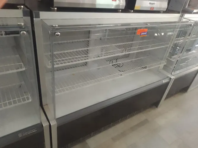 Balcão Expositor Refrigerado ar forçado 1.40m Gelopar Novo