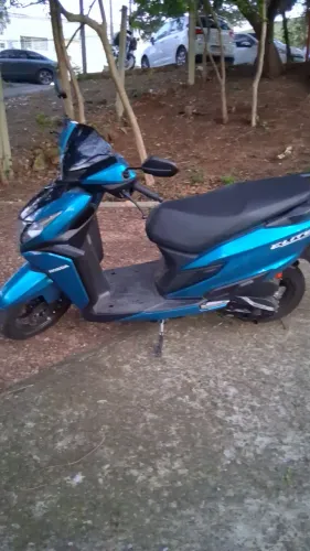 Impecável única dona, baixa km