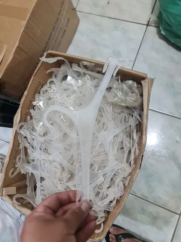 Cabides Plásticos para lingerie e biquinis