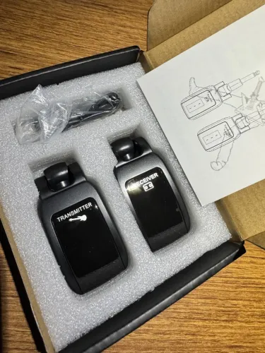 Sistema de transmissão UHF wireless para instrumentos musicais recarregável novo na caixa