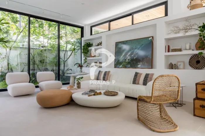 Casa em condomínio à venda na Riviera de São Lourenço