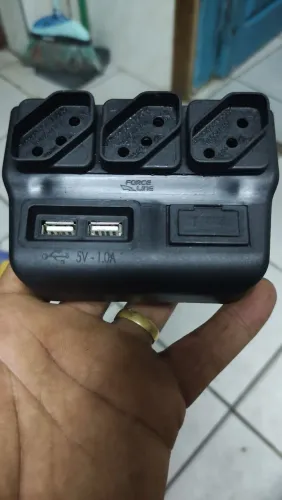 Pino multiplicador com carregador usb