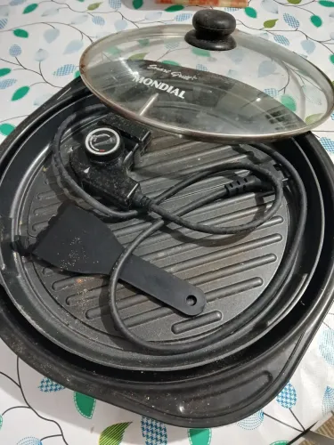 Panela e churrasqueira elétrica Smart Mondial