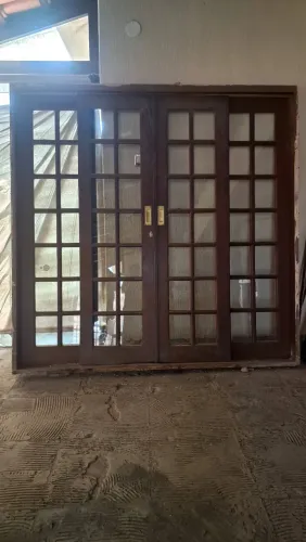 Porta colonial madeira maciça ipê com vidro